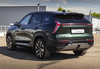 Подержанный автомобиль Geely Atlas 2024 года (7 фото)