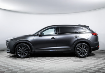 Подержанный автомобиль Mazda CX-9 2017 года (8 фото)