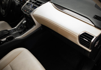Подержанный автомобиль Lexus NX 2014 года (32 фото)