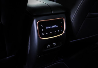 Подержанный автомобиль Exeed VX 2024 года (19 фото)