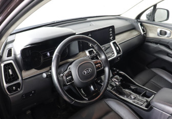 Подержанный автомобиль Kia Sorento 2020 года (9 фото)