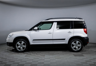 Подержанный автомобиль Skoda Yeti 2012 года (8 фото)