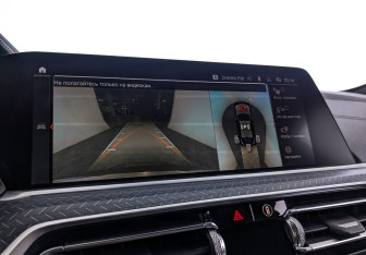 Подержанный автомобиль BMW X6 2020 года (29 фото)