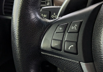 Подержанный автомобиль BMW X6 2013 года (29 фото)