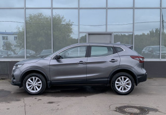 Подержанный автомобиль Nissan Qashqai 2021 года (4 фото)