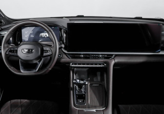 Подержанный автомобиль Geely Monjaro 2025 года (12 фото)