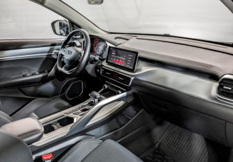 Подержанный автомобиль Geely Coolray 2023 года (11 фото)