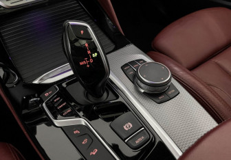 Подержанный автомобиль BMW X4 2020 года (17 фото)