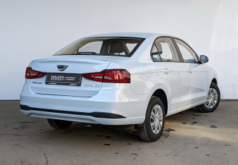 Новый Jetta VA3 2023 (6 фото)