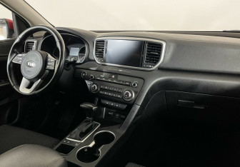 Подержанный автомобиль Kia Sportage 2021 года (7 фото)