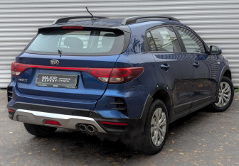 Подержанный автомобиль Kia Rio Hatchback 2021 года (5 фото)