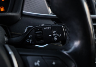 Подержанный автомобиль BMW X2 2017 года (23 фото)