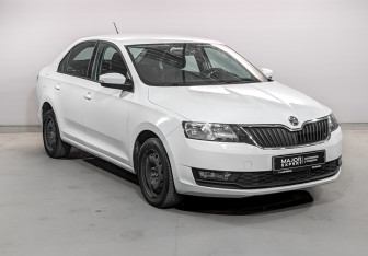 Подержанный автомобиль Skoda Rapid Liftback 2019 года (3 фото)