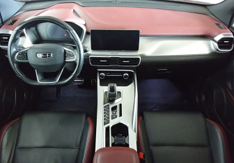 Подержанный автомобиль Geely Coolray 2022 года (9 фото)