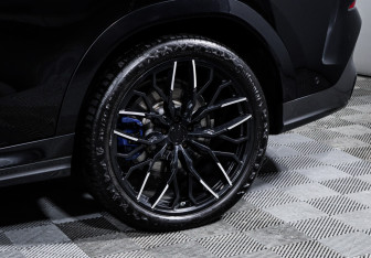 Подержанный автомобиль BMW X6 2020 года (15 фото)