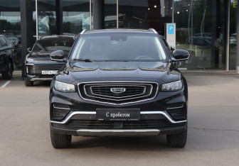 Подержанный автомобиль Geely Atlas Pro 2022 года (2 фото)