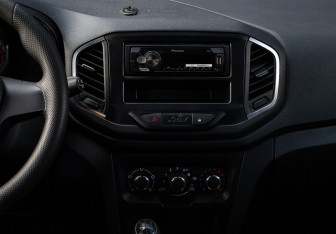 Подержанный автомобиль LADA (ВАЗ) XRAY 2019 года (10 фото)