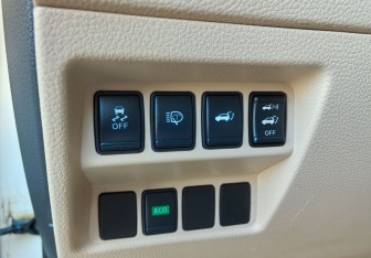 Подержанный автомобиль Nissan X-Trail 2017 года (19 фото)