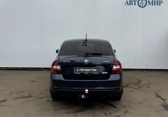 Подержанный автомобиль Skoda Rapid Liftback 2016 года (6 фото)