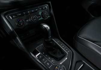 Подержанный автомобиль Volkswagen Tiguan 2017 года (10 фото)