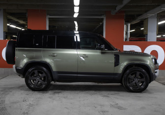 Подержанный автомобиль Land Rover Defender Suv 2021 года (4 фото)