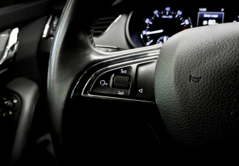 Подержанный автомобиль Skoda Octavia Liftback 2016 года (25 фото)