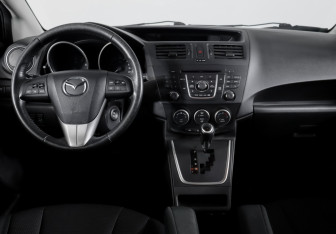 Подержанный автомобиль Mazda 5 2013 года (12 фото)