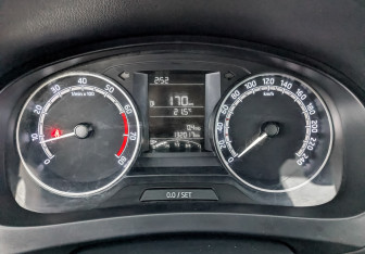 Подержанный автомобиль Skoda Rapid Liftback 2019 года (16 фото)