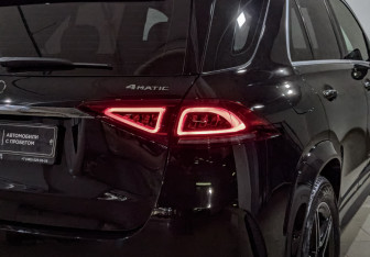 Подержанный автомобиль Mercedes-Benz GLE 2021 года (28 фото)