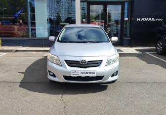 Подержанный автомобиль Toyota Corolla Sedan 2008 года (2 фото)