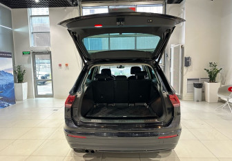 Подержанный автомобиль Volkswagen Tiguan 2018 года (6 фото)