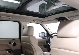 Подержанный автомобиль Land Rover Range Rover Sport 2016 года (20 фото)