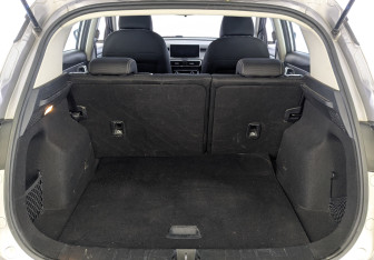 Подержанный автомобиль Geely Coolray 2022 года (10 фото)