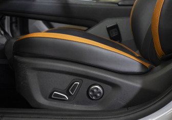 Подержанный автомобиль Changan UNI-V 2024 года (21 фото)