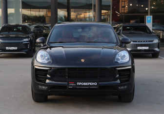 Подержанный автомобиль Porsche Macan 2015 года (2 фото)