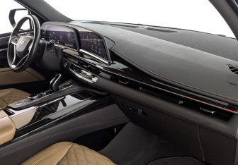 Подержанный автомобиль Cadillac Escalade Suv 2022 года (13 фото)