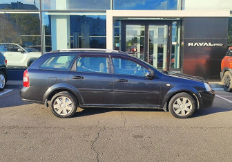 Подержанный автомобиль Chevrolet Lacetti Wagon 2012 года (4 фото)