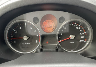 Подержанный автомобиль Nissan X-Trail 2008 года (24 фото)
