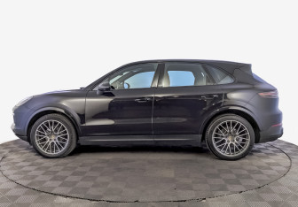Подержанный автомобиль Porsche Cayenne 2020 года (8 фото)