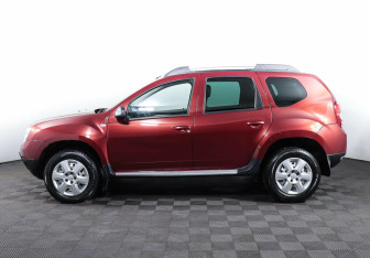 Подержанный автомобиль Renault Duster 2012 года (3 фото)