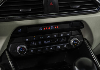 Подержанный автомобиль Mazda CX-9 2021 года (17 фото)