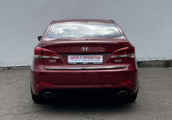 Подержанный автомобиль Hyundai i40 Sedan 2016 года (6 фото)