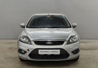 Подержанный автомобиль Ford Focus Hatchback 2010 года (2 фото)