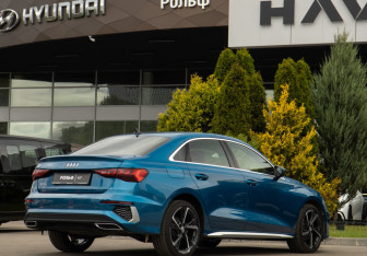 Подержанный автомобиль Audi A3 Sedan 2021 года (4 фото)