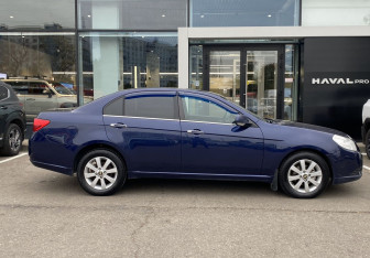 Подержанный автомобиль Chevrolet Epica 2010 года (4 фото)