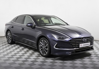 Подержанный автомобиль Hyundai Sonata 2019 года (3 фото)