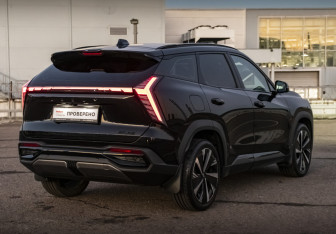 Подержанный автомобиль Geely Atlas 2024 года (5 фото)