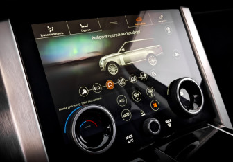 Подержанный автомобиль Land Rover Range Rover 2018 года (28 фото)