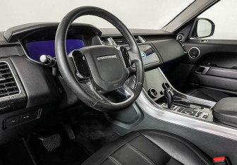 Подержанный автомобиль Land Rover Range Rover Sport 2018 года (13 фото)
