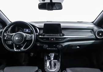 Подержанный автомобиль Kia Cerato Sedan 2020 года (8 фото)